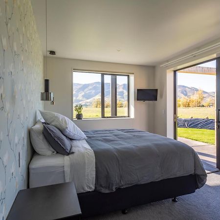 Relax In Rural Wanaka Villa Queensberry Exterior photo
